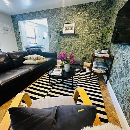2 Bed Beckenham Beauty - Pet Friendly Villa Christchurch Exterior photo